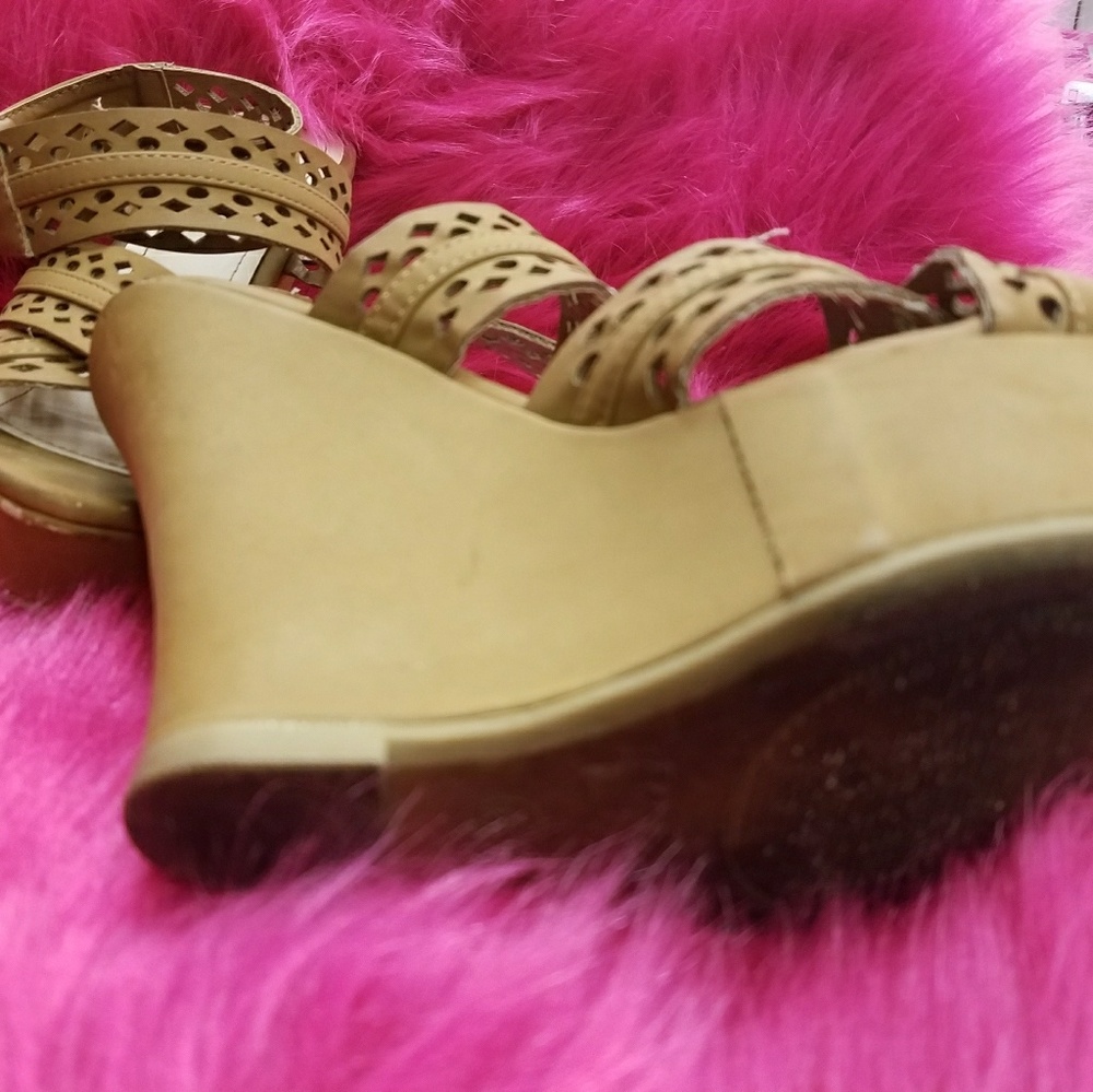 Wedges - Picture 3 of 3